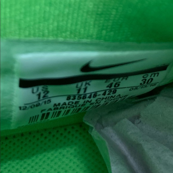 Nike Vapor Untouchable 2 PF Football Cleats - Picture 8 of 9